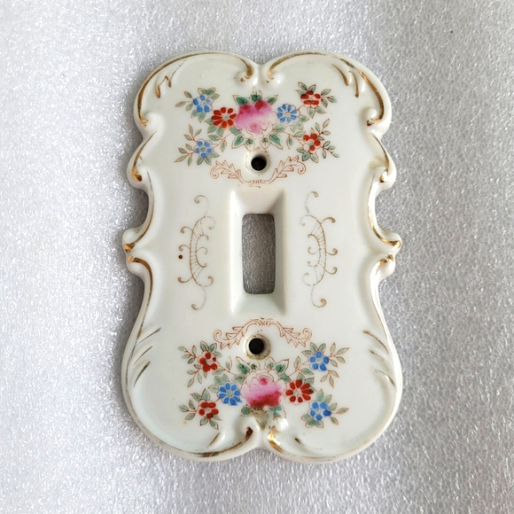 Arnart Other - Vintage Arnart Porcelain Switch Plate Cover Floral Shabby Chic 7310